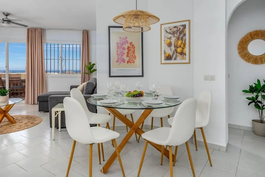 Apartment Ferienwohnung Coastal Escape/Family-Friendly 2-Br With Seaview Mijas