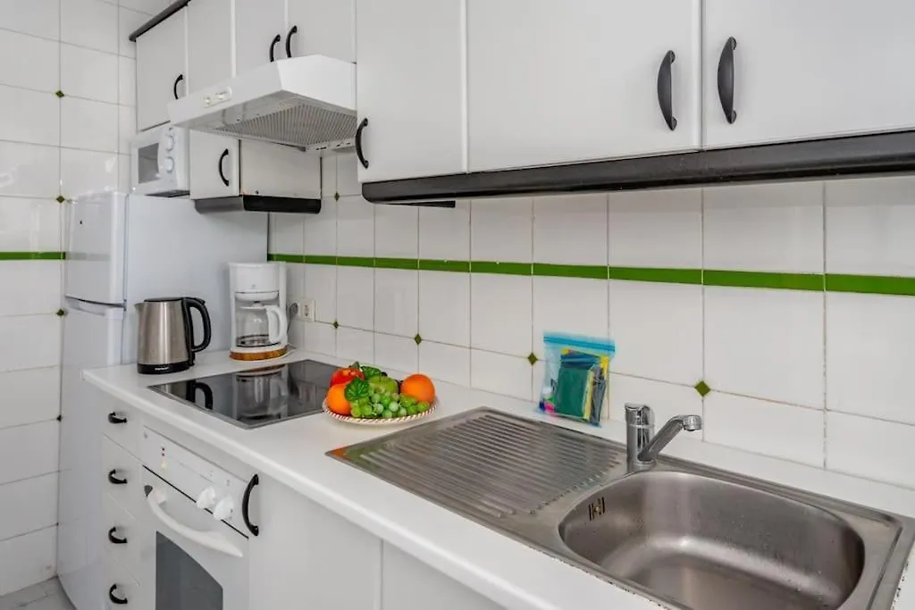 Coastal Escape/Family-Friendly 2-Br With Seaview Apartment Mijas 0*,