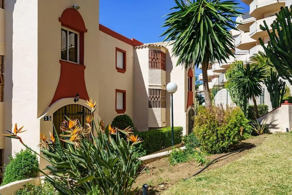 Coastal Escape/Family-Friendly 2-Br With Seaview Apartment Mijas