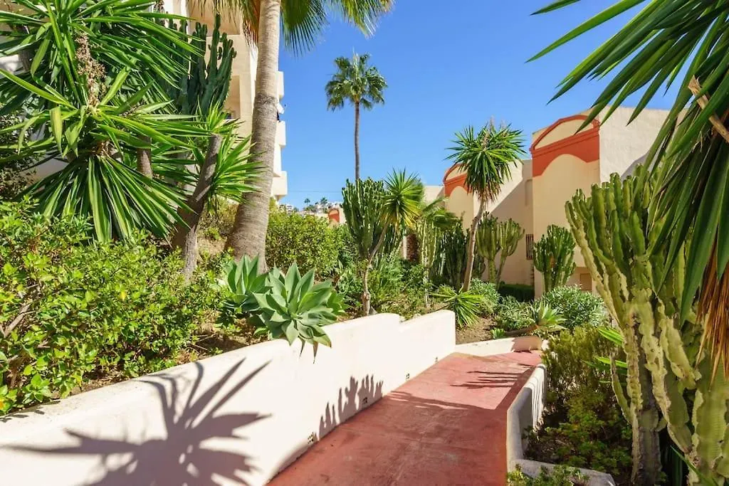 Coastal Escape/Family-Friendly 2-Br With Seaview Apartment Mijas 0*,
